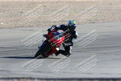 media/Jan-08-2022-SoCal Trackdays (Sat) [[1ec2777125]]/Turn 10 (2pm)/